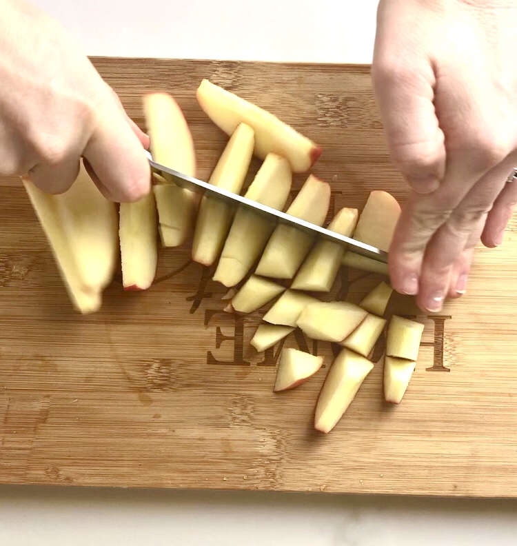 cutting apples