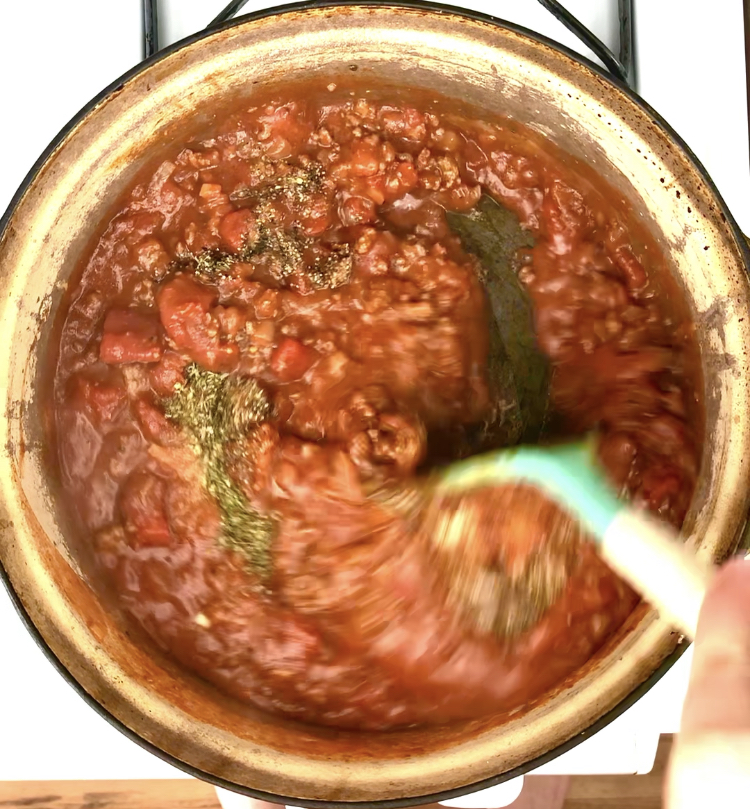 mixing sauce